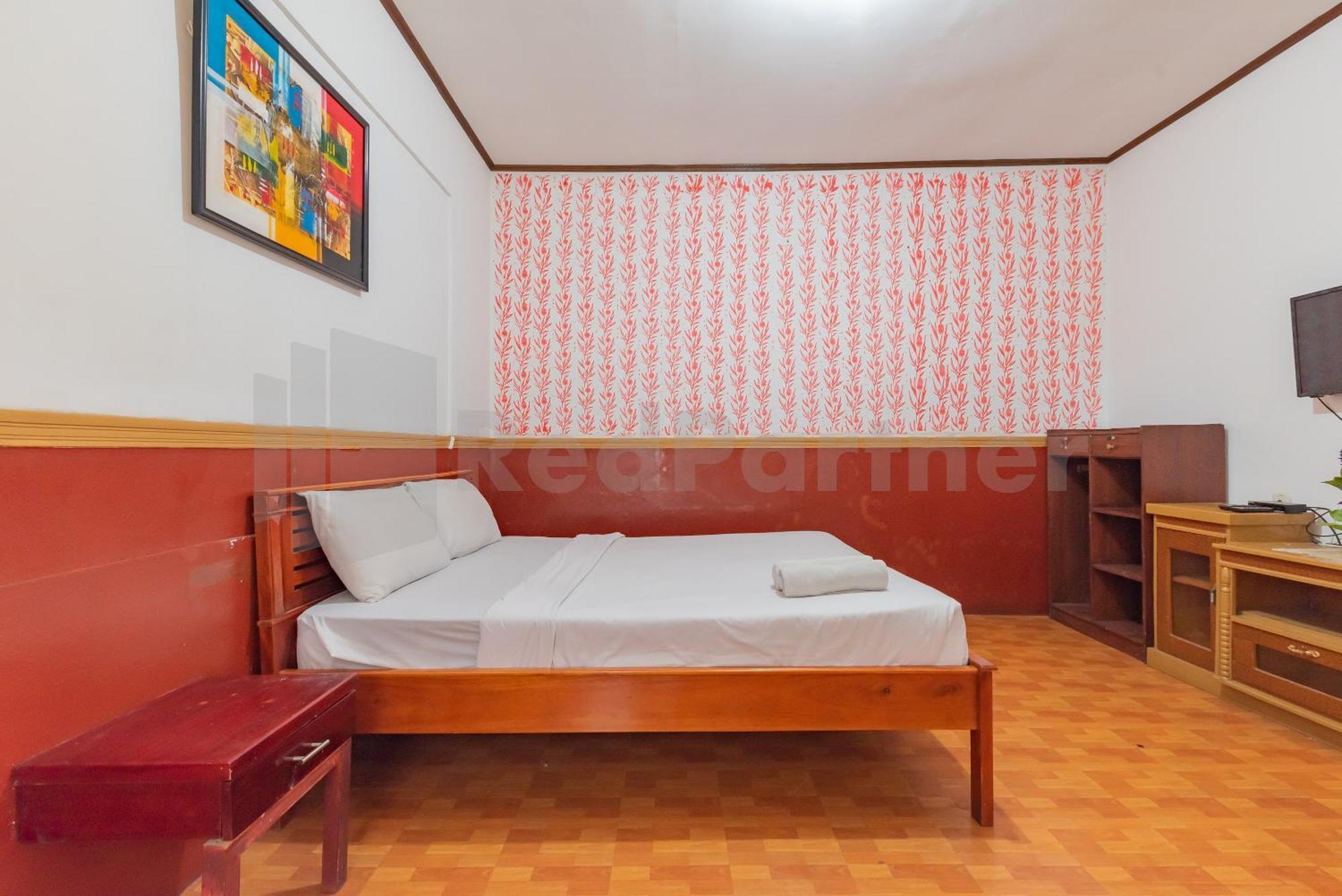 Seruni Guest House Near Alun Alun Lembang Mitra Reddoorz Esterno foto
